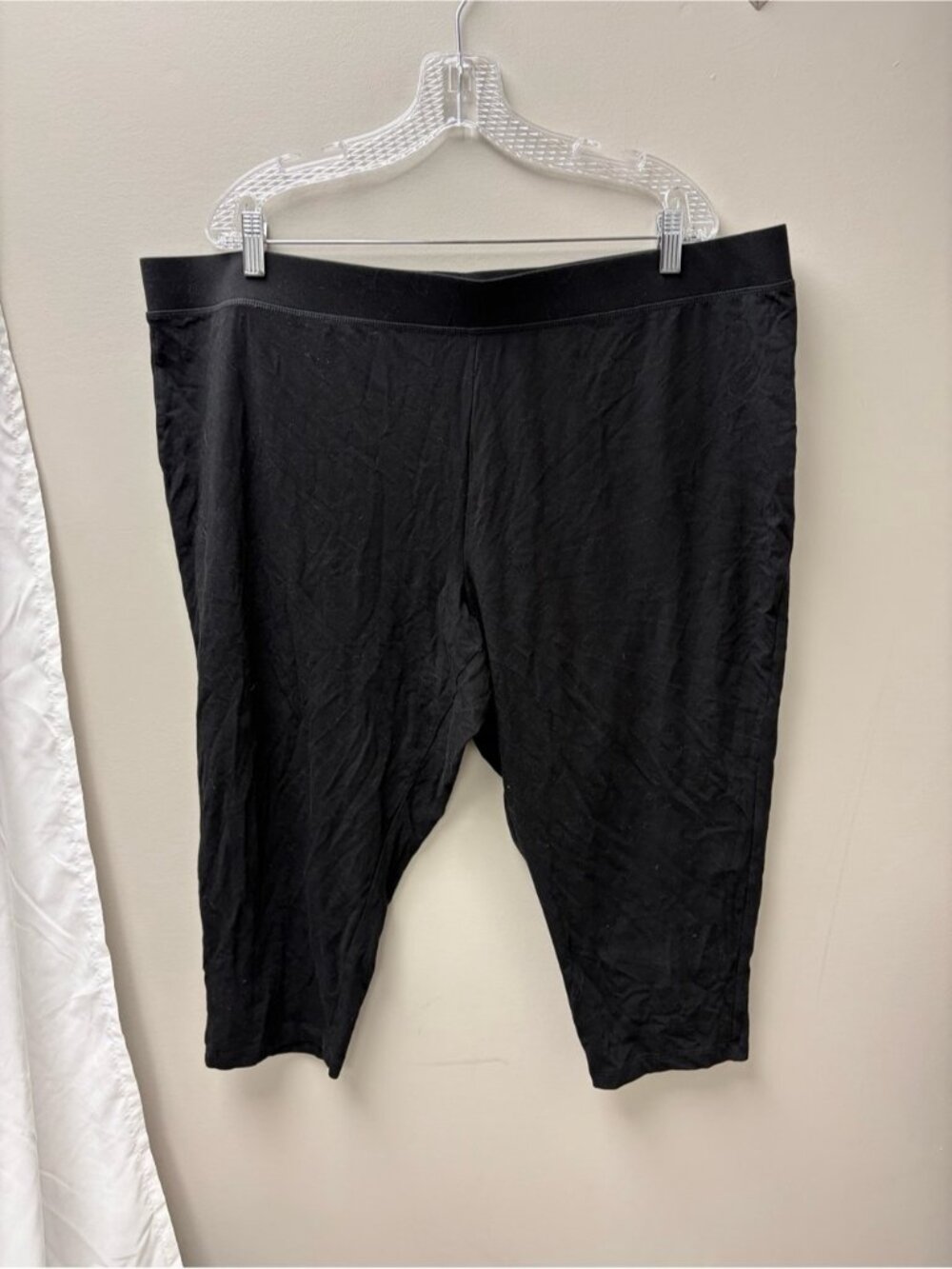 Women’s Black Capri Leggings
